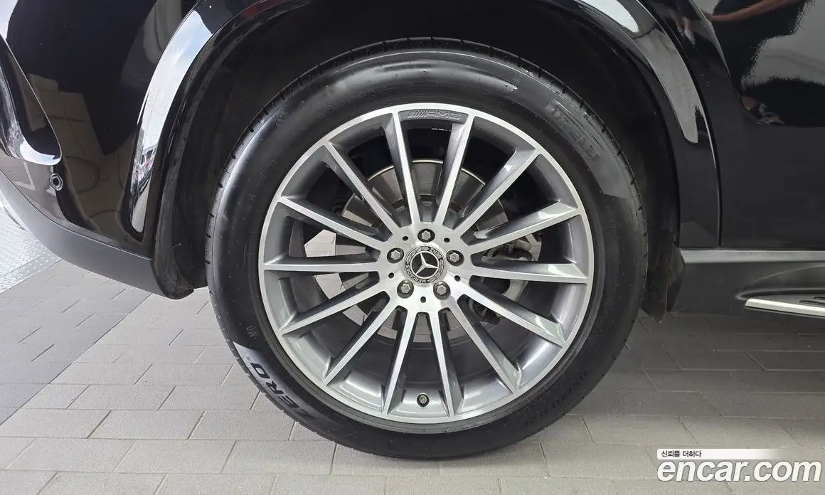 Mercedes-Benz GLE-Class 2025 3.0 автомат (гидро), фото 5 Mercedes-Benz GLE-Class 2025 3.0 автомат (гидро), фото 5