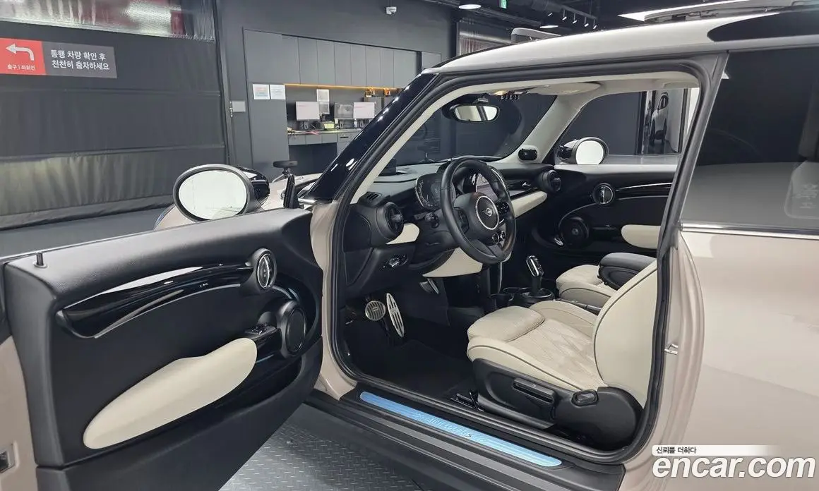 Mini Cooper 2022 2.0 автомат (гидро), фото 12 Mini Cooper 2022 2.0 автомат (гидро), фото 12