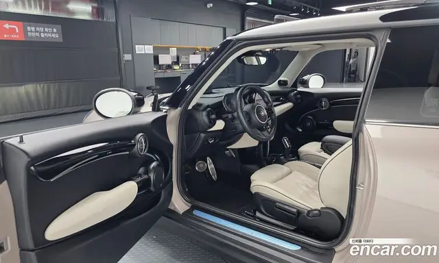 Mini Cooper 2022 2.0 автомат (гидро), миниатюра 12