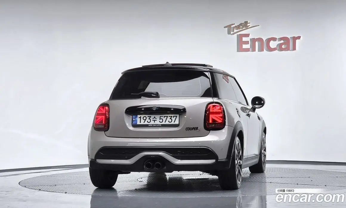 Mini Cooper 2022 2.0 автомат (гидро), фото 3 Mini Cooper 2022 2.0 автомат (гидро), фото 3