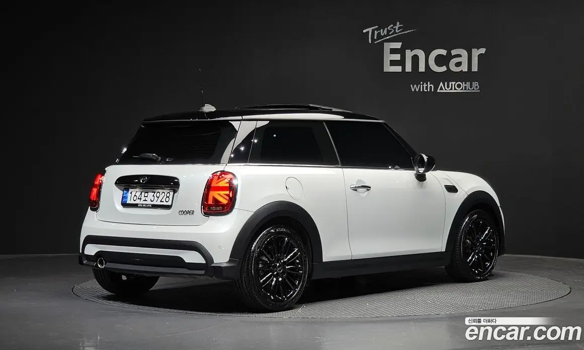 Mini Cooper 2023 1.5 автомат (гидро), фото 2 Mini Cooper 2023 1.5 автомат (гидро), фото 2