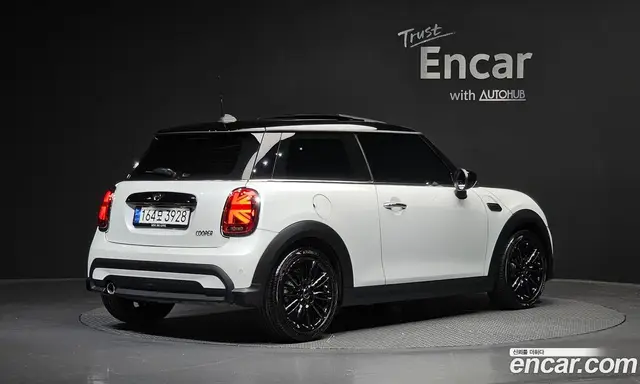 Mini Cooper 2023 1.5 автомат (гидро), миниатюра 2 Mini Cooper 2023 1.5 автомат (гидро), миниатюра 2