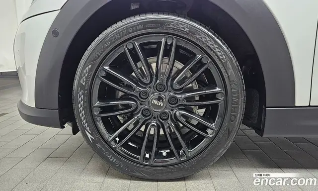 Mini Cooper 2023 1.5 автомат (гидро), миниатюра 5 Mini Cooper 2023 1.5 автомат (гидро), миниатюра 5