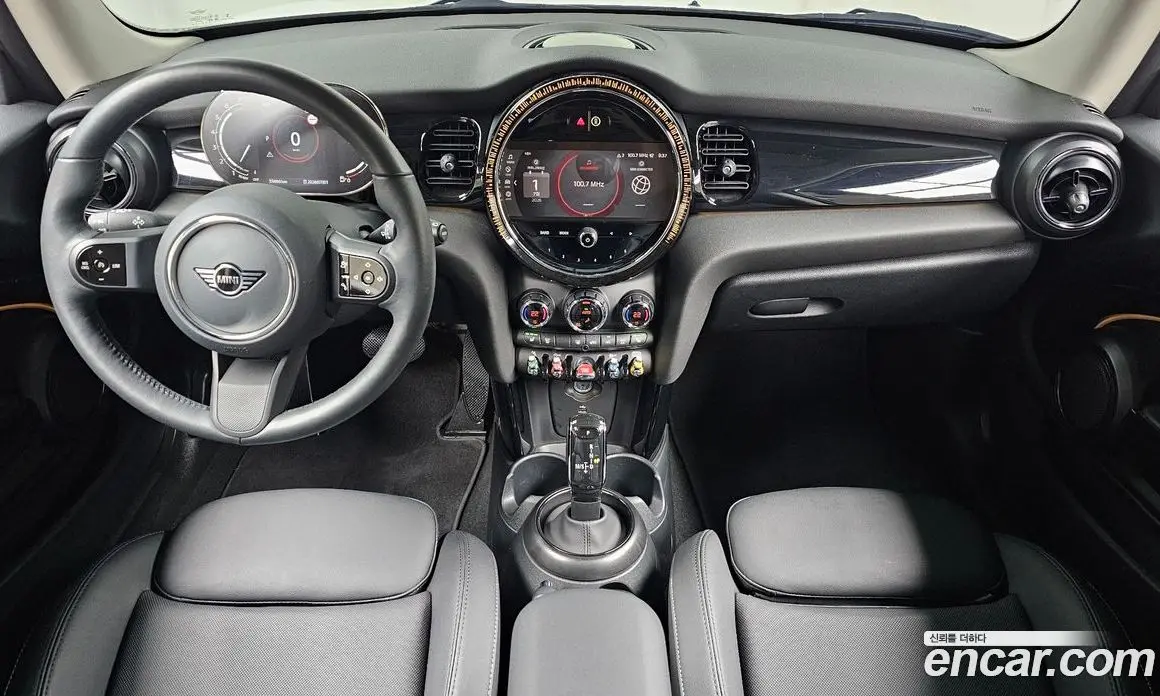Mini Cooper 2023 1.5 автомат (гидро), фото 10 Mini Cooper 2023 1.5 автомат (гидро), фото 10