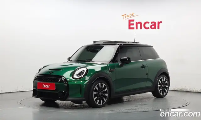 Mini Cooper 2023 2.0 автомат (гидро), миниатюра 1