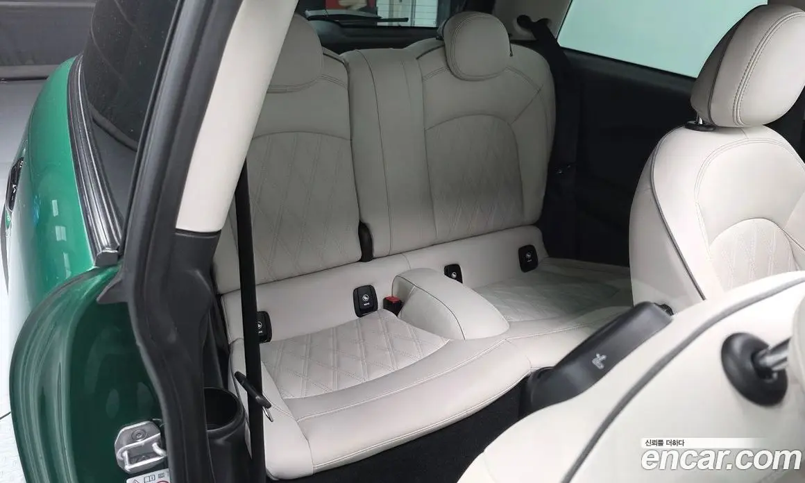 Mini Cooper 2023 2.0 автомат (гидро), фото 11