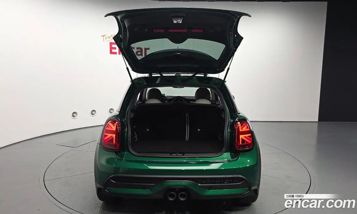 Mini Cooper 2023 2.0 автомат (гидро), фото 20