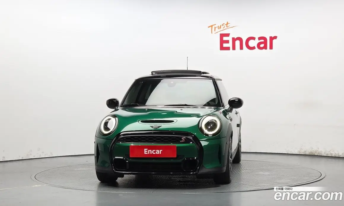 Mini Cooper 2023 2.0 автомат (гидро), фото 3