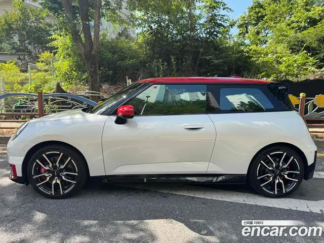 Mini Cooper 2025 0.1 автомат (гидро), миниатюра 9 Mini Cooper 2025 0.1 автомат (гидро), миниатюра 9