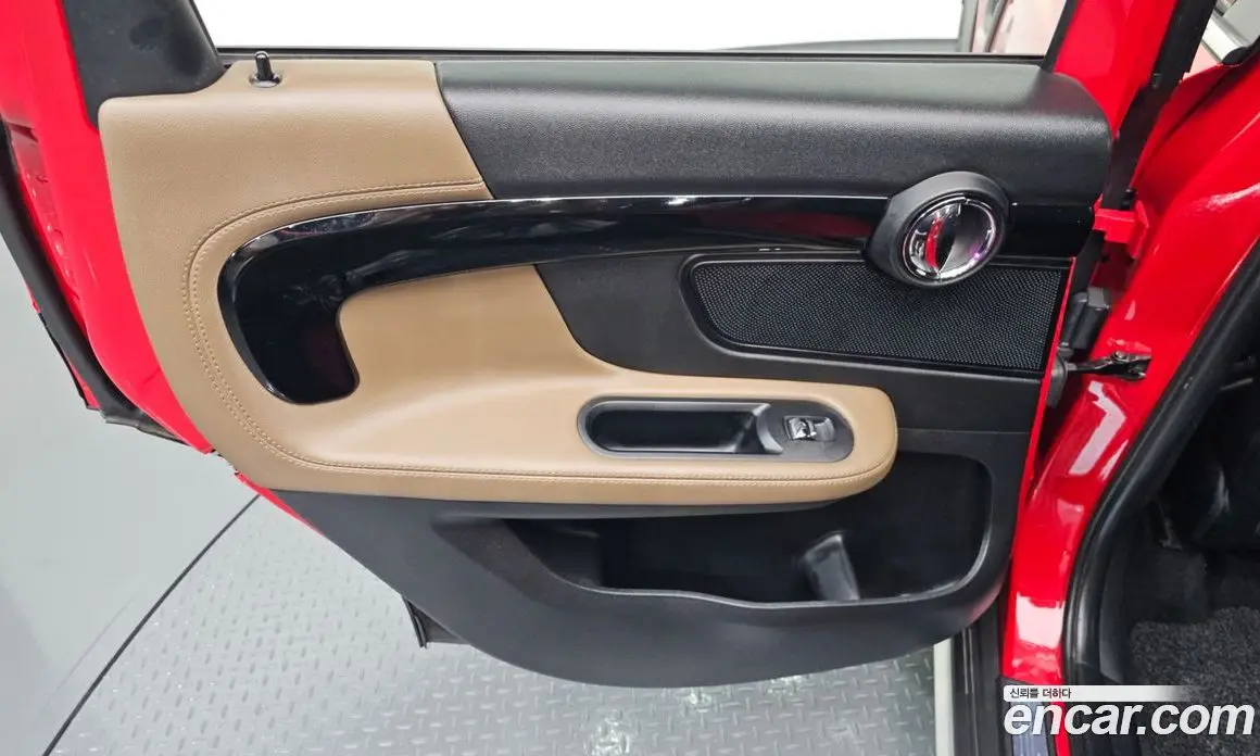 Mini Countryman 2018 2.0 автомат (гидро), фото 14 Mini Countryman 2018 2.0 автомат (гидро), фото 14