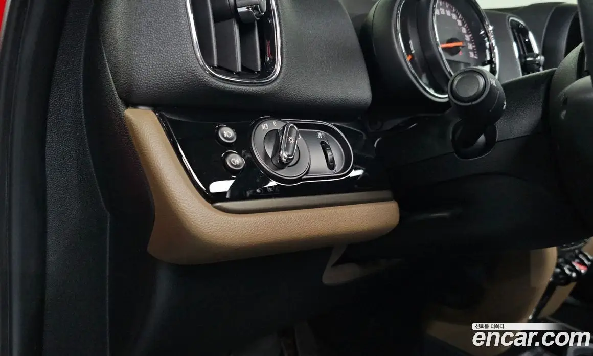 Mini Countryman 2018 2.0 автомат (гидро), фото 24 Mini Countryman 2018 2.0 автомат (гидро), фото 24