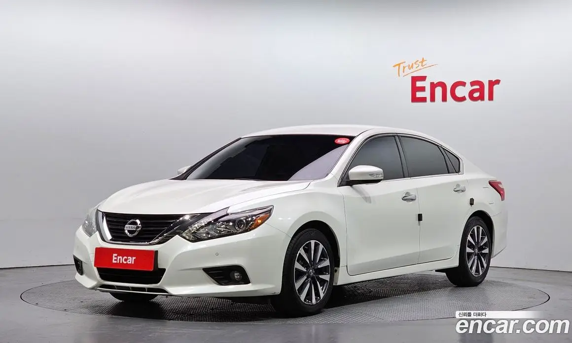 Nissan Altima 2017 2.5 автомат (гидро), фото 1 Nissan Altima 2017 2.5 автомат (гидро), фото 1