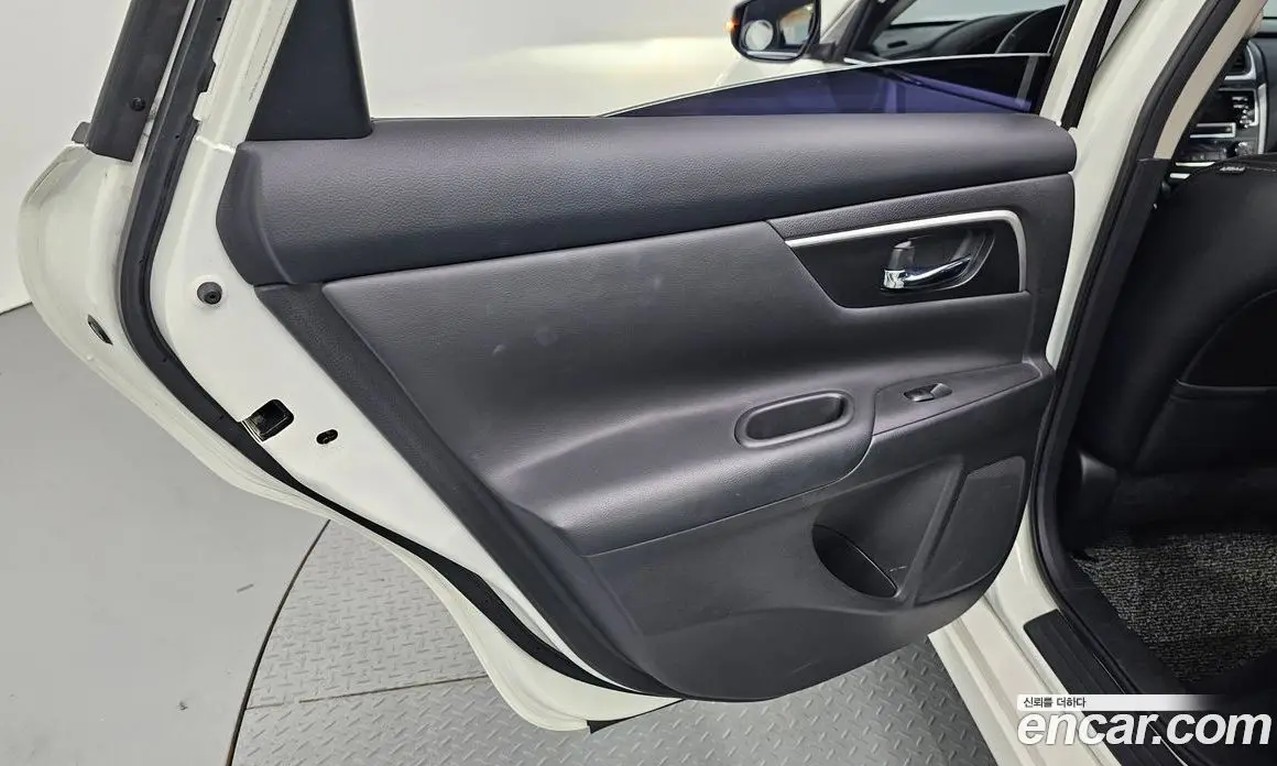 Nissan Altima 2017 2.5 автомат (гидро), фото 15 Nissan Altima 2017 2.5 автомат (гидро), фото 15