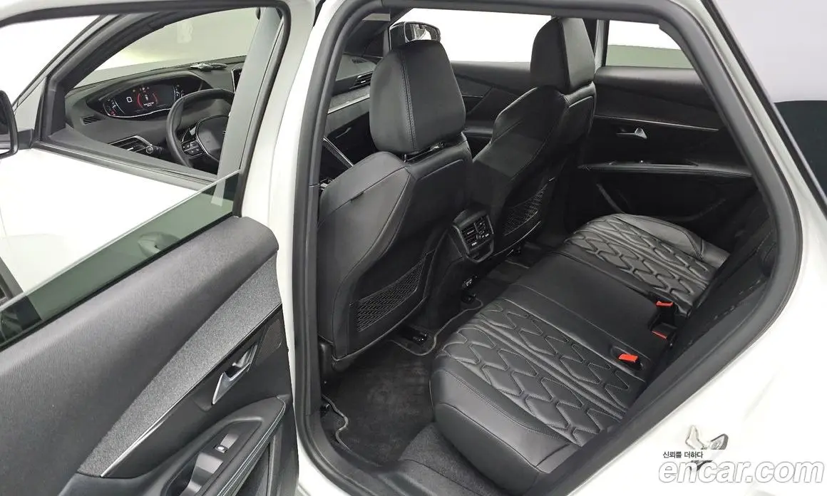 Peugeot 3008 2024 1.2 автомат (гидро), фото 18