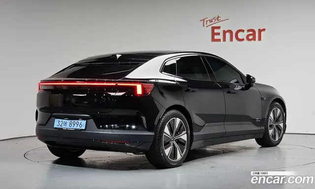 Polestar Polestar 4 2025 0.2 автомат (гидро), миниатюра 2 Polestar Polestar 4 2025 0.2 автомат (гидро), миниатюра 2