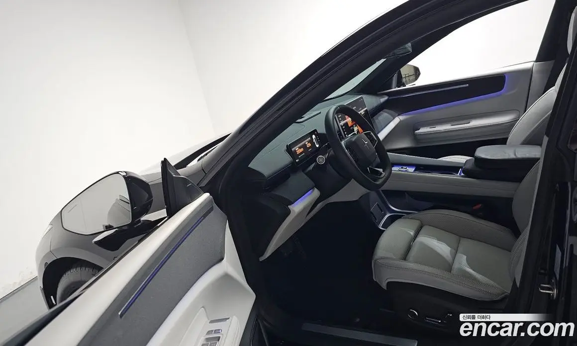 Polestar Polestar 4 2025 0.2 автомат (гидро), фото 13 Polestar Polestar 4 2025 0.2 автомат (гидро), фото 13