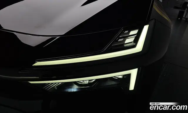 Polestar Polestar 4 2025 0.2 автомат (гидро), миниатюра 8 Polestar Polestar 4 2025 0.2 автомат (гидро), миниатюра 8