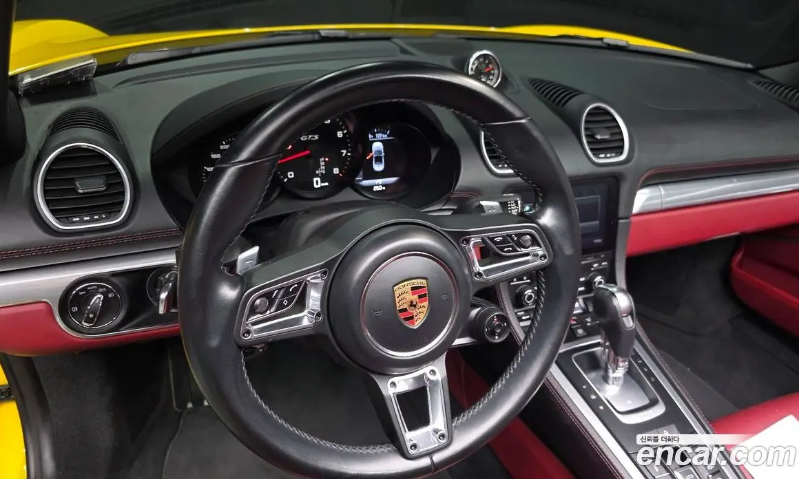 Porsche 718 2018 2.5 автомат (гидро), фото 19 Porsche 718 2018 2.5 автомат (гидро), фото 19