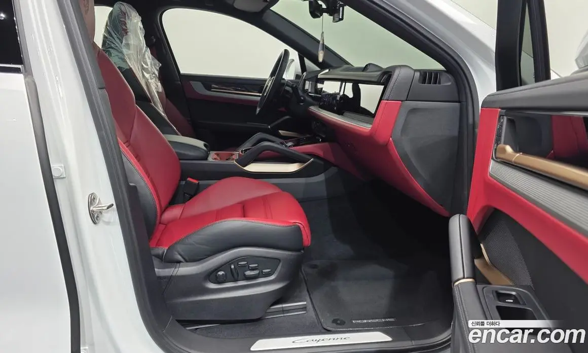 Porsche Cayenne 2024 3.0 автомат (гидро), фото 11
