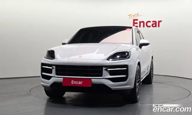 Porsche Cayenne 2024 3.0 автомат (гидро), миниатюра 3