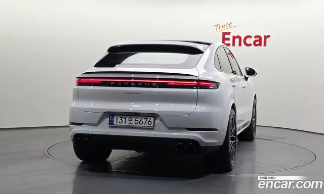Porsche Cayenne 2024 3.0 автомат (гидро), миниатюра 4