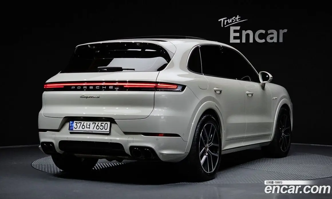Porsche Cayenne 2024 3.0 автомат (гидро), фото 2 Porsche Cayenne 2024 3.0 автомат (гидро), фото 2