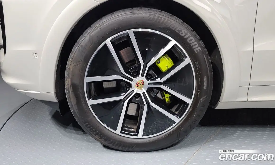 Porsche Cayenne 2024 3.0 автомат (гидро), фото 5 Porsche Cayenne 2024 3.0 автомат (гидро), фото 5