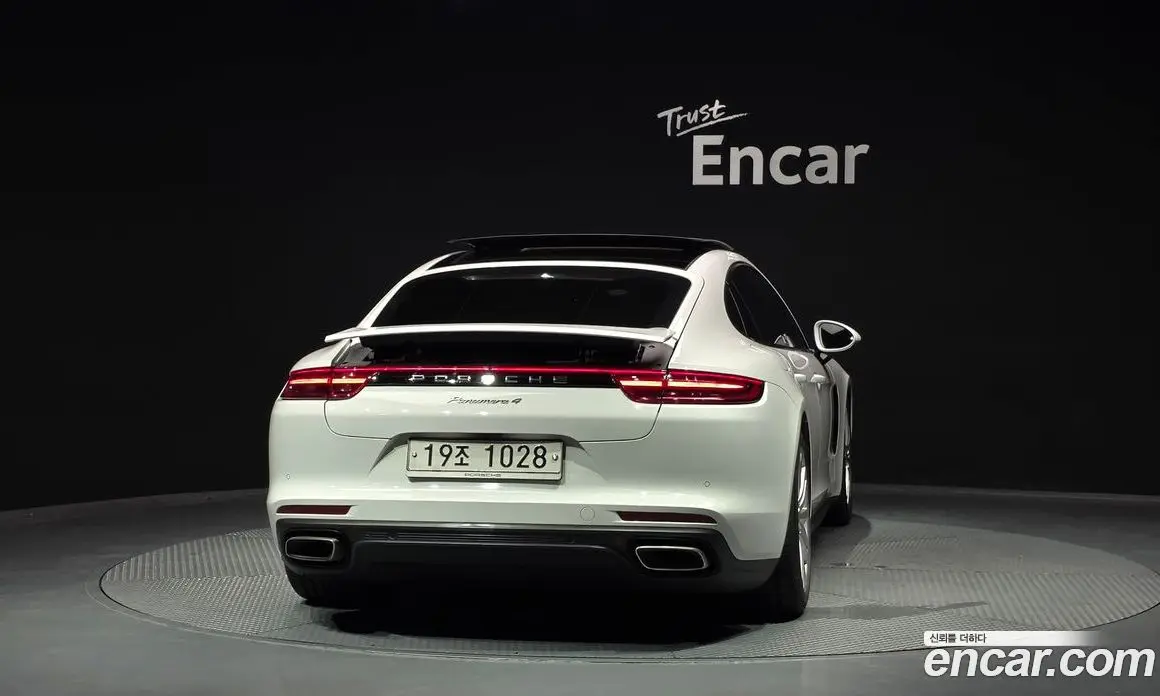 Porsche Panamera 2018 3.0 автомат (гидро), фото 4 Porsche Panamera 2018 3.0 автомат (гидро), фото 4