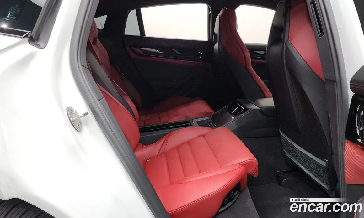 Porsche Panamera 2024 2.9 автомат (гидро), фото 17 Porsche Panamera 2024 2.9 автомат (гидро), фото 17