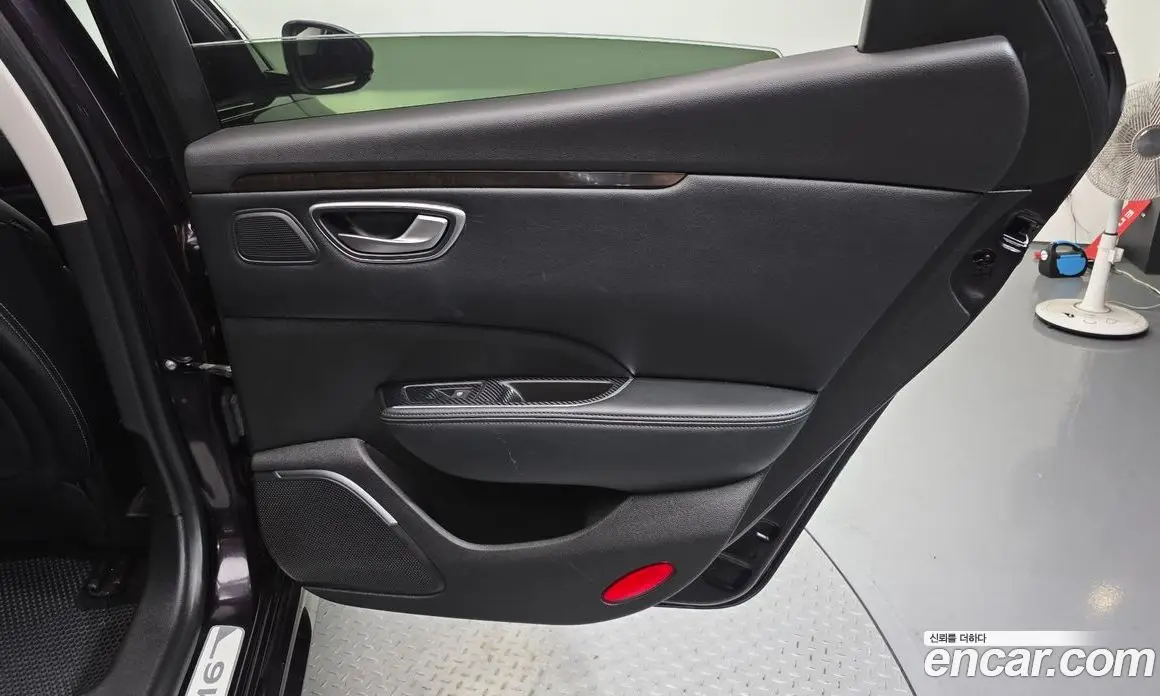 Renault (Samsung) SM6 2019 2.0 автомат (гидро), фото 15 Renault (Samsung) SM6 2019 2.0 автомат (гидро), фото 15
