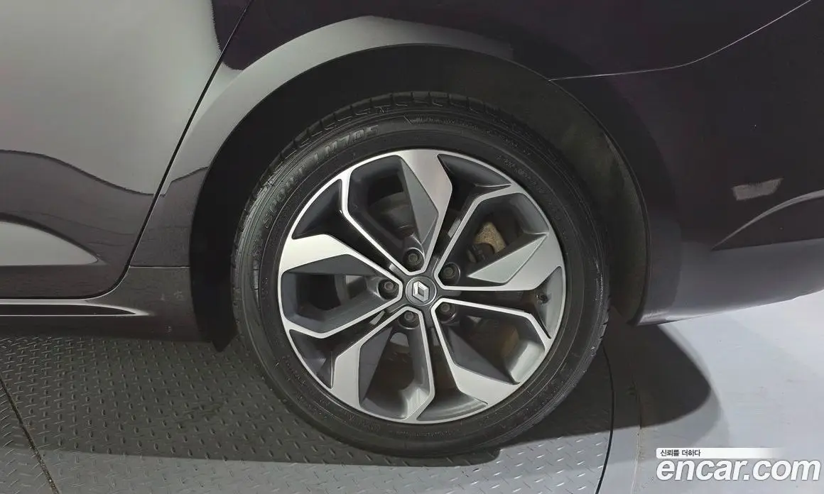 Renault (Samsung) SM6 2019 2.0 автомат (гидро), фото 7 Renault (Samsung) SM6 2019 2.0 автомат (гидро), фото 7