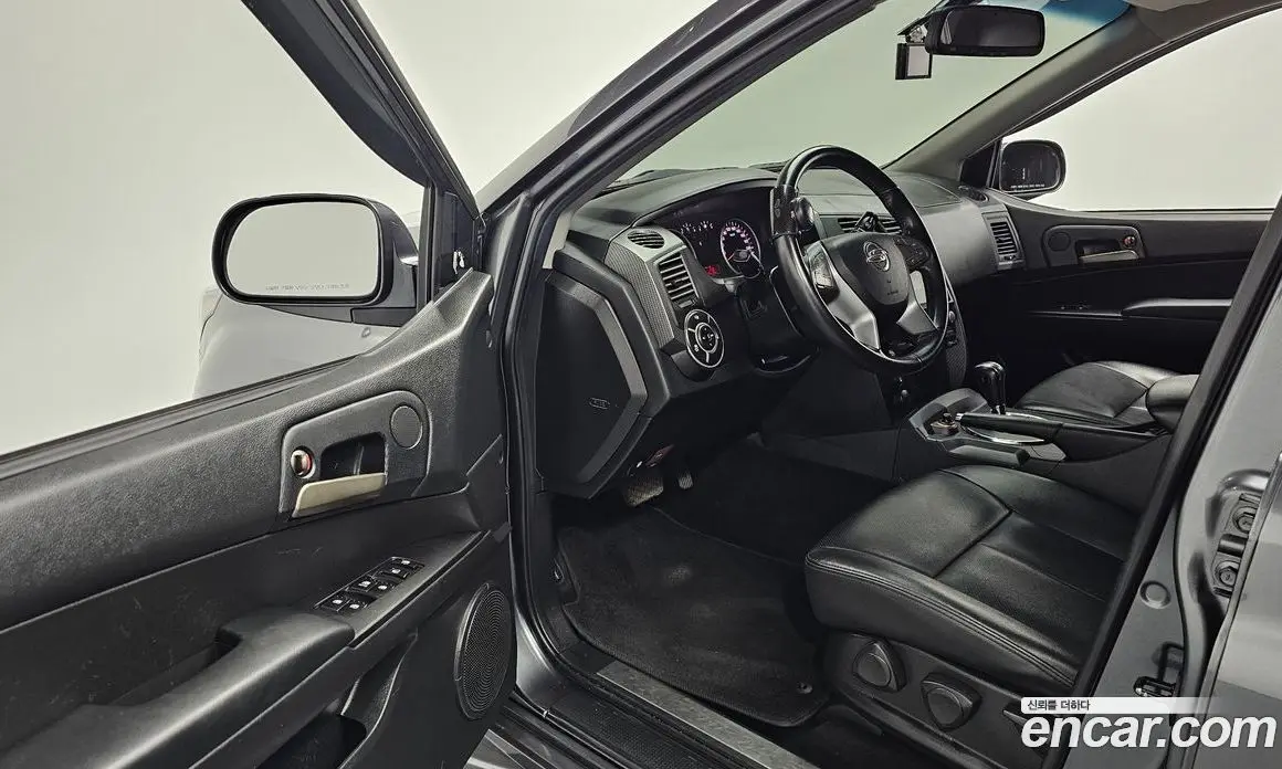 SsangYong Korando 2015 2.0 автомат (гидро), фото 13