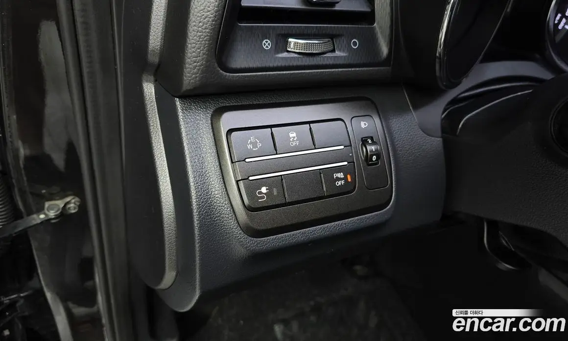 SsangYong TIBOLI 2016 1.6 автомат (гидро), фото 16 SsangYong TIBOLI 2016 1.6 автомат (гидро), фото 16