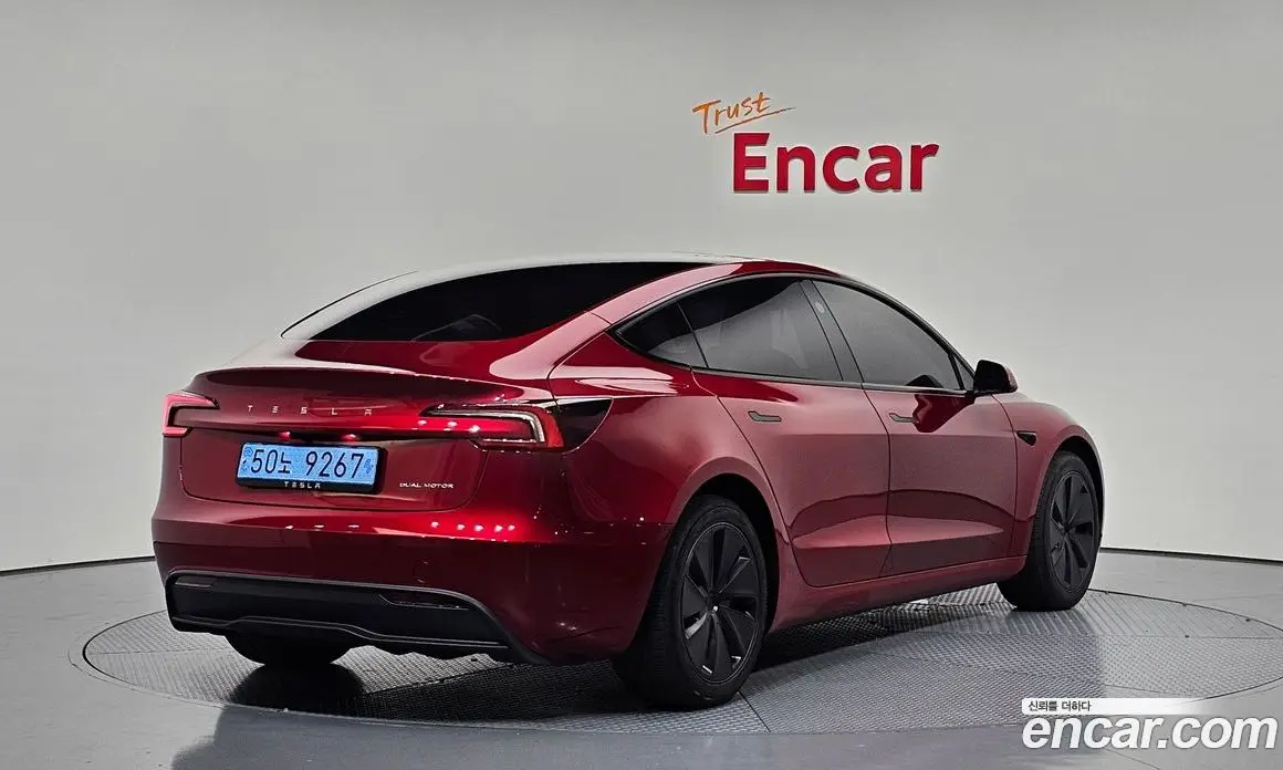 Tesla Model 3 2024 0.2 автомат (гидро), фото 1 Tesla Model 3 2024 0.2 автомат (гидро), фото 1