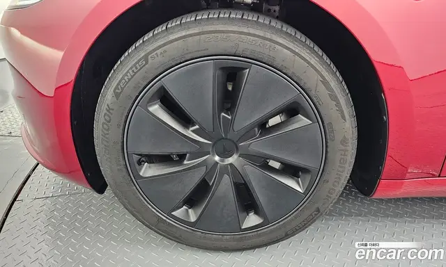Tesla Model 3 2024 0.2 автомат (гидро), миниатюра 4 Tesla Model 3 2024 0.2 автомат (гидро), миниатюра 4