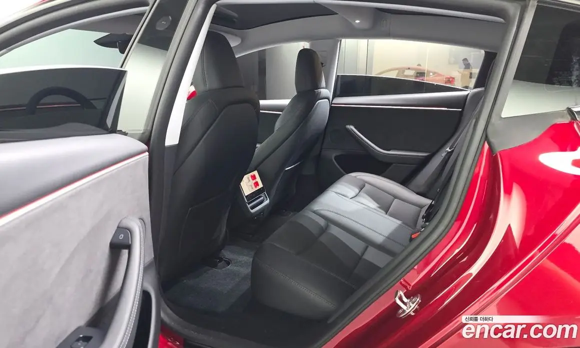 Tesla Model 3 2024 0.2 автомат (гидро), фото 16 Tesla Model 3 2024 0.2 автомат (гидро), фото 16