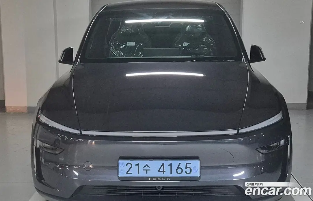 Tesla Model Y 2026 автомат (гидро), фото 3 Tesla Model Y 2026 автомат (гидро), фото 3