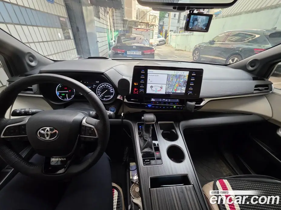 Toyota Sienna 2022 2.5 автомат (гидро), фото 2 Toyota Sienna 2022 2.5 автомат (гидро), фото 2