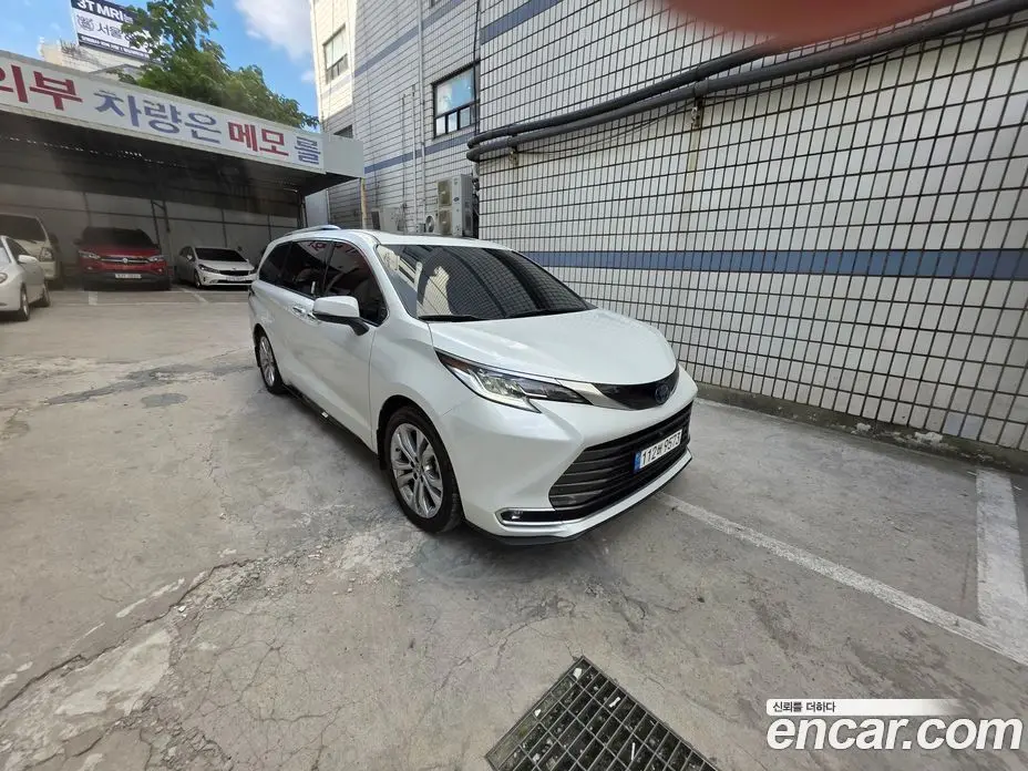 Toyota Sienna 2022 2.5 автомат (гидро), фото 5 Toyota Sienna 2022 2.5 автомат (гидро), фото 5