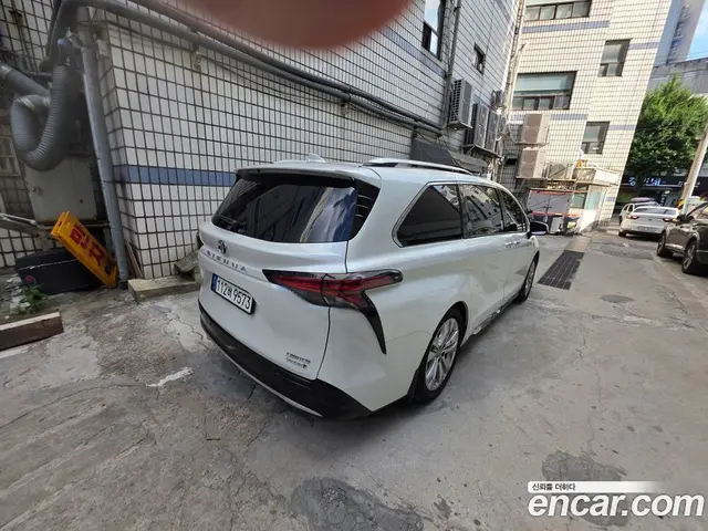 Toyota Sienna 2022 2.5 автомат (гидро), миниатюра 8 Toyota Sienna 2022 2.5 автомат (гидро), миниатюра 8