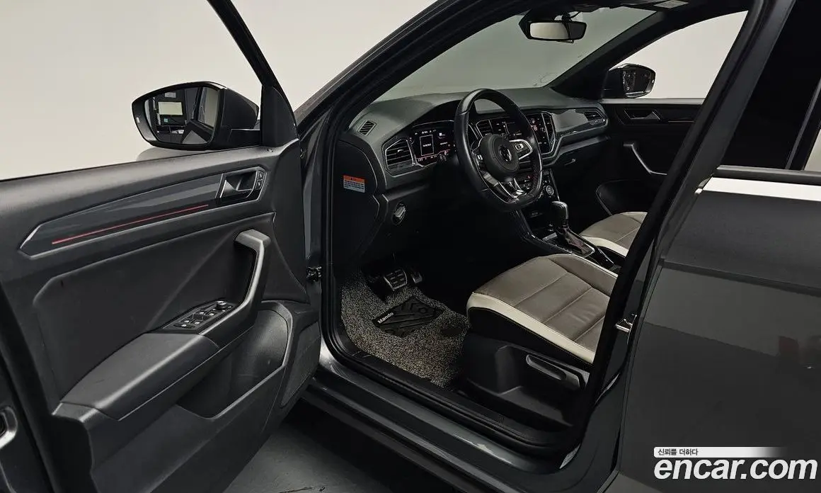 Volkswagen T-Roc 2021 2.0 автомат (гидро), фото 12 Volkswagen T-Roc 2021 2.0 автомат (гидро), фото 12