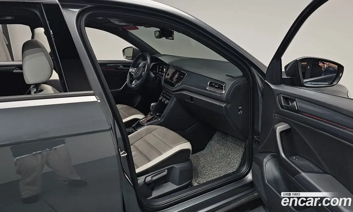 Volkswagen T-Roc 2021 2.0 автомат (гидро), фото 16 Volkswagen T-Roc 2021 2.0 автомат (гидро), фото 16