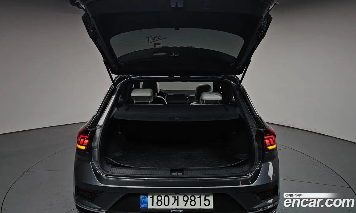 Volkswagen T-Roc 2021 2.0 автомат (гидро), фото 25 Volkswagen T-Roc 2021 2.0 автомат (гидро), фото 25