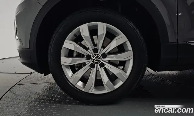 Volkswagen T-Roc 2021 2.0 автомат (гидро), миниатюра 4 Volkswagen T-Roc 2021 2.0 автомат (гидро), миниатюра 4