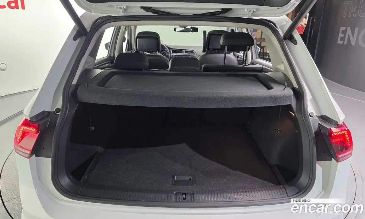 Volkswagen Tiguan 2020 2.0 автомат (гидро), фото 20 Volkswagen Tiguan 2020 2.0 автомат (гидро), фото 20