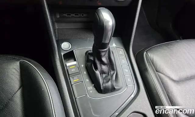 Volkswagen Tiguan 2020 2.0 автомат (гидро), миниатюра 9 Volkswagen Tiguan 2020 2.0 автомат (гидро), миниатюра 9