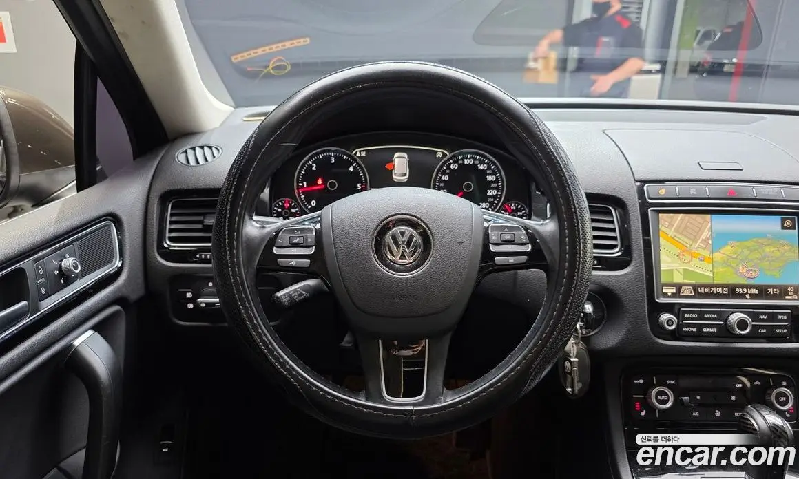 Volkswagen Touareg 2015 3.0 автомат (гидро), фото 13 Volkswagen Touareg 2015 3.0 автомат (гидро), фото 13