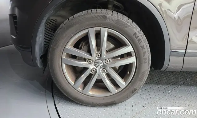 Volkswagen Touareg 2015 3.0 автомат (гидро), миниатюра 5 Volkswagen Touareg 2015 3.0 автомат (гидро), миниатюра 5