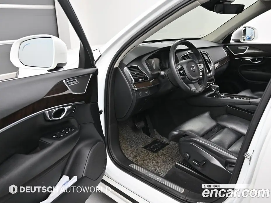 Volvo XC90 2016 2.0 автомат (гидро), фото 11 Volvo XC90 2016 2.0 автомат (гидро), фото 11
