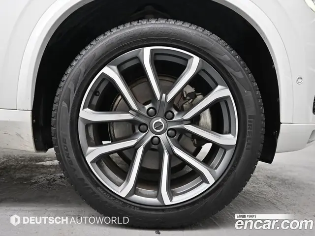 Volvo XC90 2016 2.0 автомат (гидро), миниатюра 5 Volvo XC90 2016 2.0 автомат (гидро), миниатюра 5